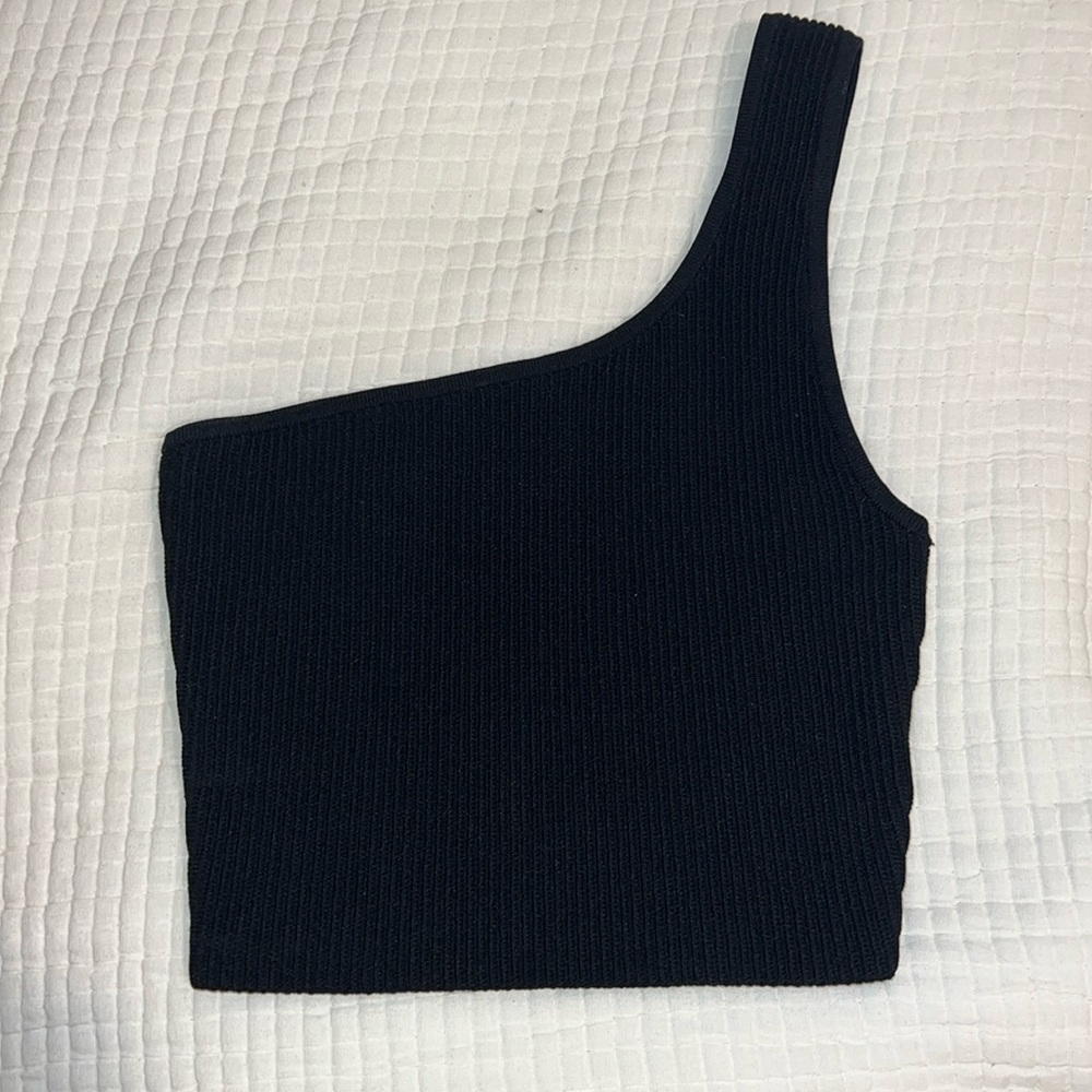 aritzia Babaton top